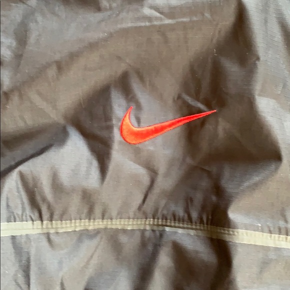 Nike Dri Fit Zip Up Jacket - Picture 3 of 6